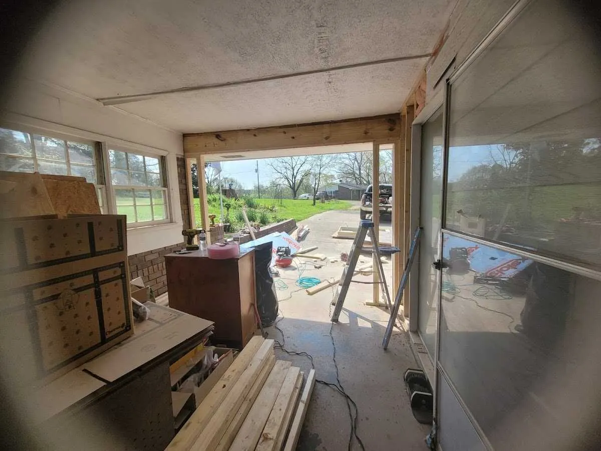 Air movers and dehumidifier for Drying & Dehumidification in Peoria